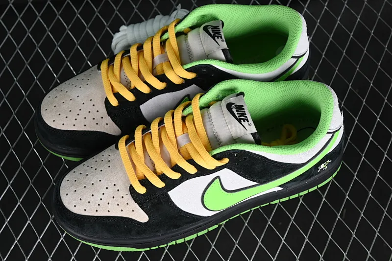 All Categories Nk SB Dunk Series Nk SB Dunk Low Low-top sneakers The Powerpuff Girls x Nk Dunk SB Low Powerpuff Girls joint black and green SB low-top casual sneakers GP5532-063